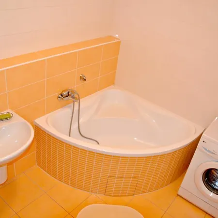 Apartmansisi *